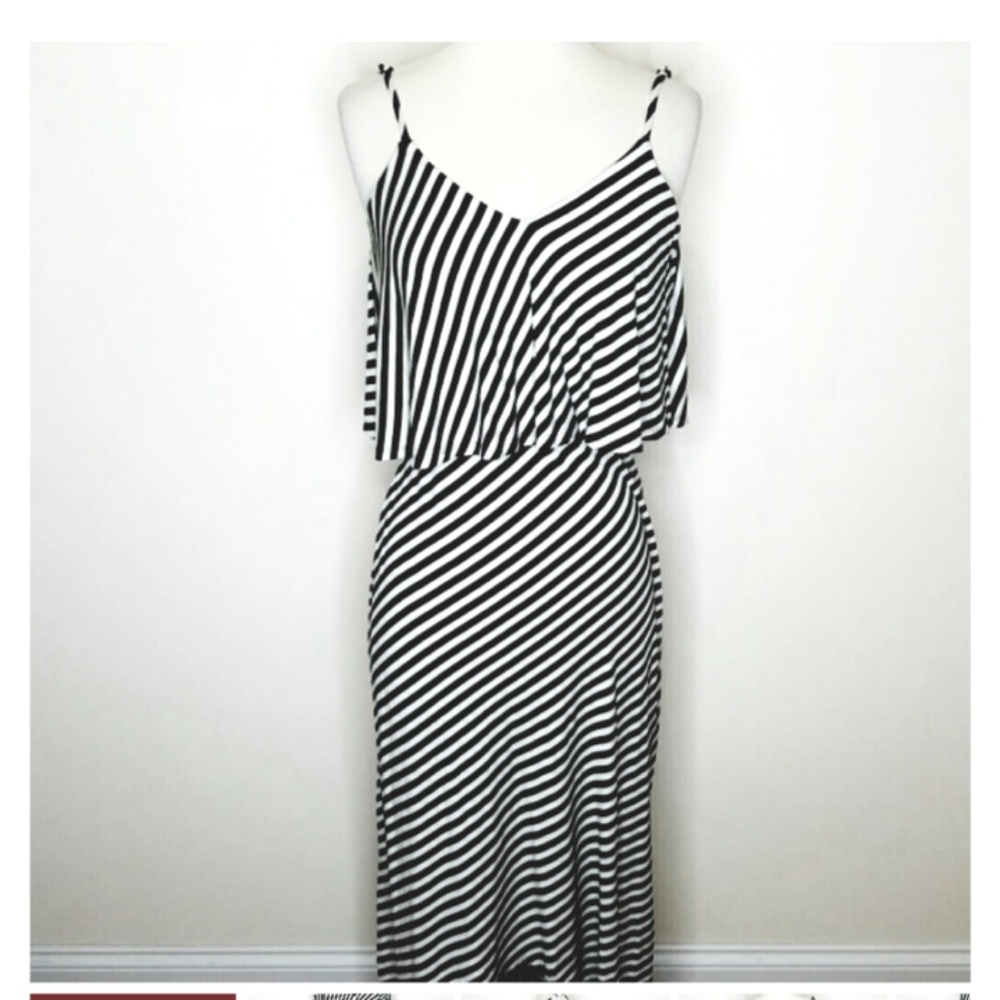 🥳 CLEARANCE 🥳 MOSSIMO Maxi Dress